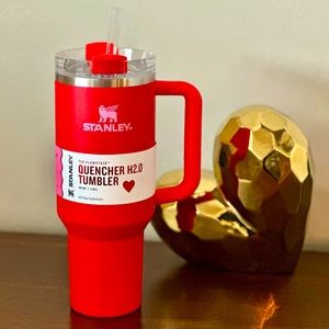 NWT limited edition Target 40oz